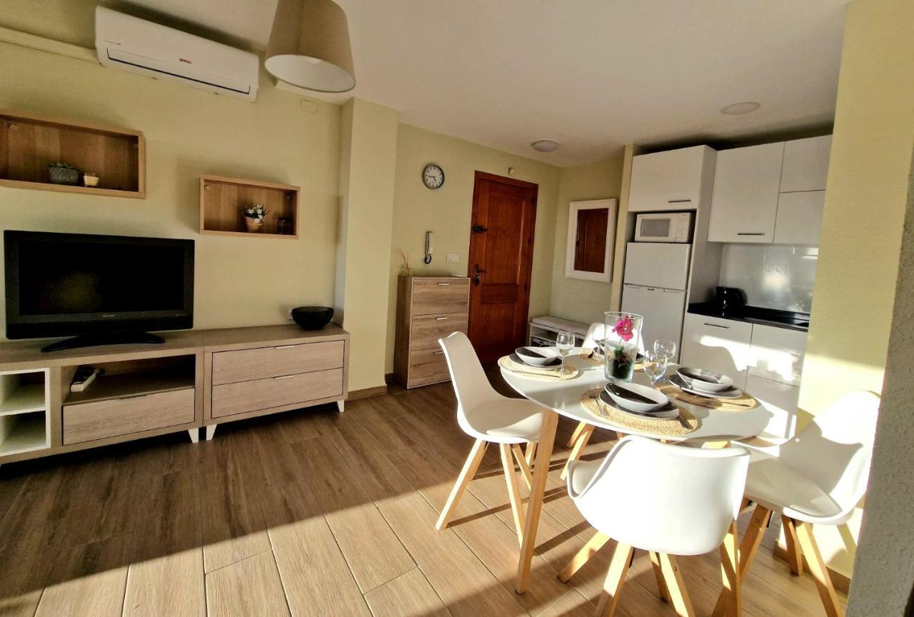 טורבייחה Cozy Apartment With Sea View מראה חיצוני תמונה