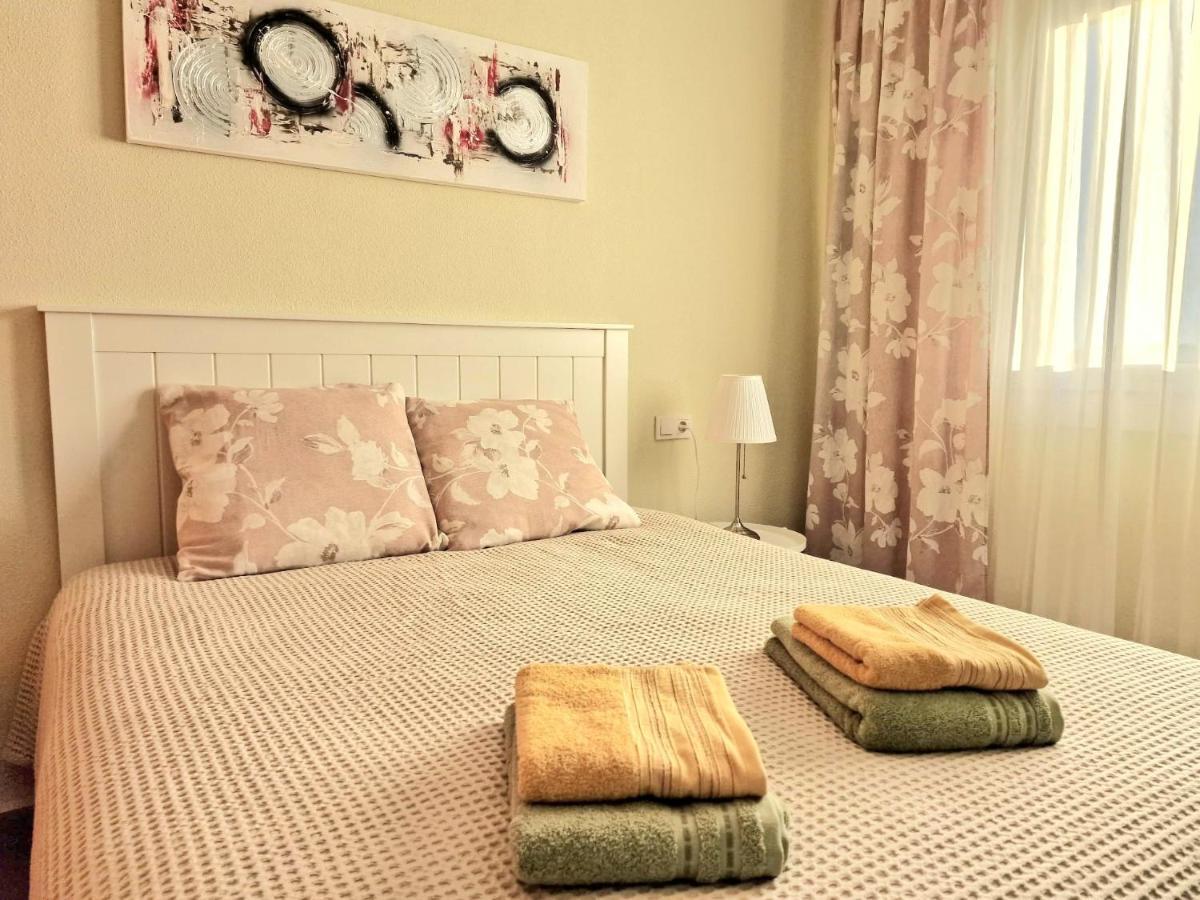 טורבייחה Cozy Apartment With Sea View מראה חיצוני תמונה