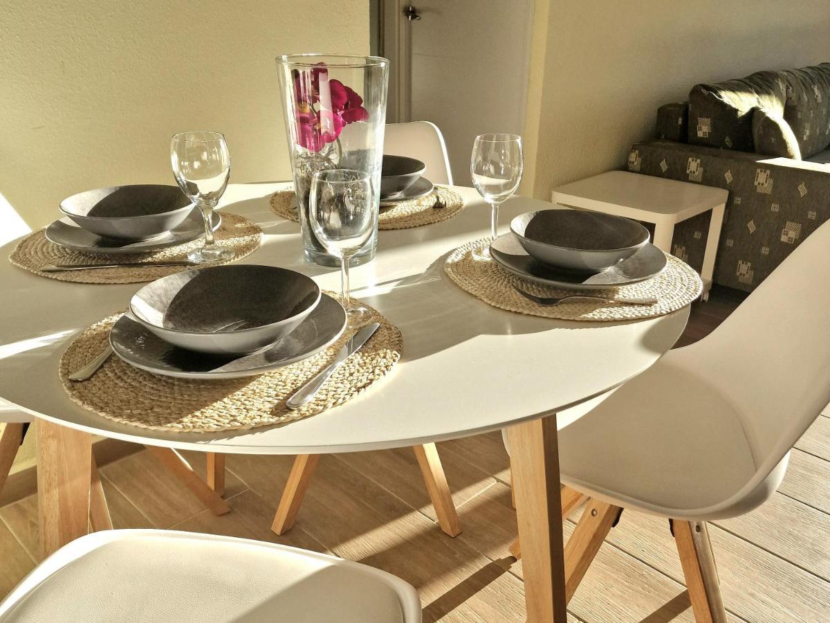 טורבייחה Cozy Apartment With Sea View מראה חיצוני תמונה